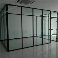 青岛办公高隔间铝合金玻璃隔断可走线安装开关电子门禁 至本锦恒